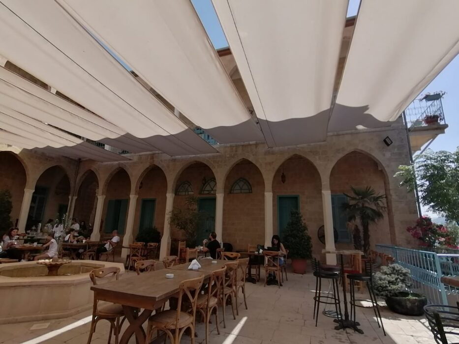 hotels-deir-e-qamar